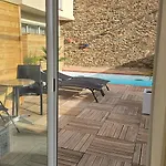 Piscine Chauffee Privative Au Nid De Paulilles *